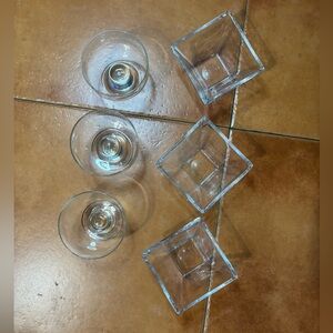 Glass serving bowls & glass footed dessert bowls. Total of 6 Excellent condition